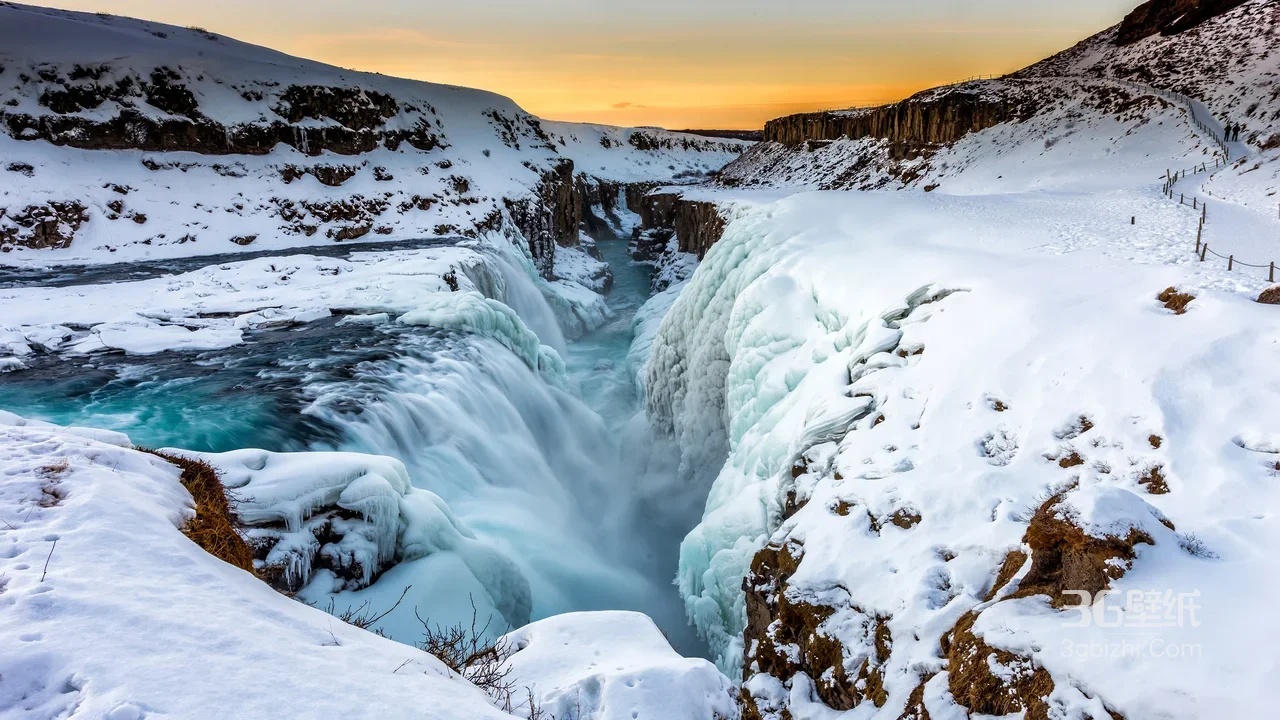 黄金瀑布·冰雪峡谷瀑布·唯美冬日冰岛自然 超高清冬日瀑布壁纸1