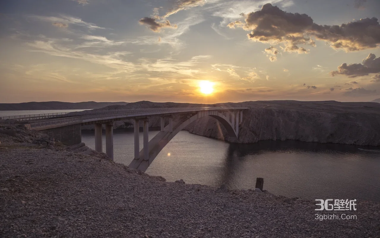 峡谷桥梁日落·唯美写实风·超宽屏自然桌面背景1