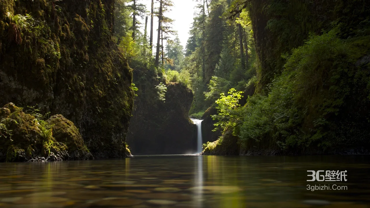 深山峡谷瀑布水潭·唯美静谧自然电脑壁纸1