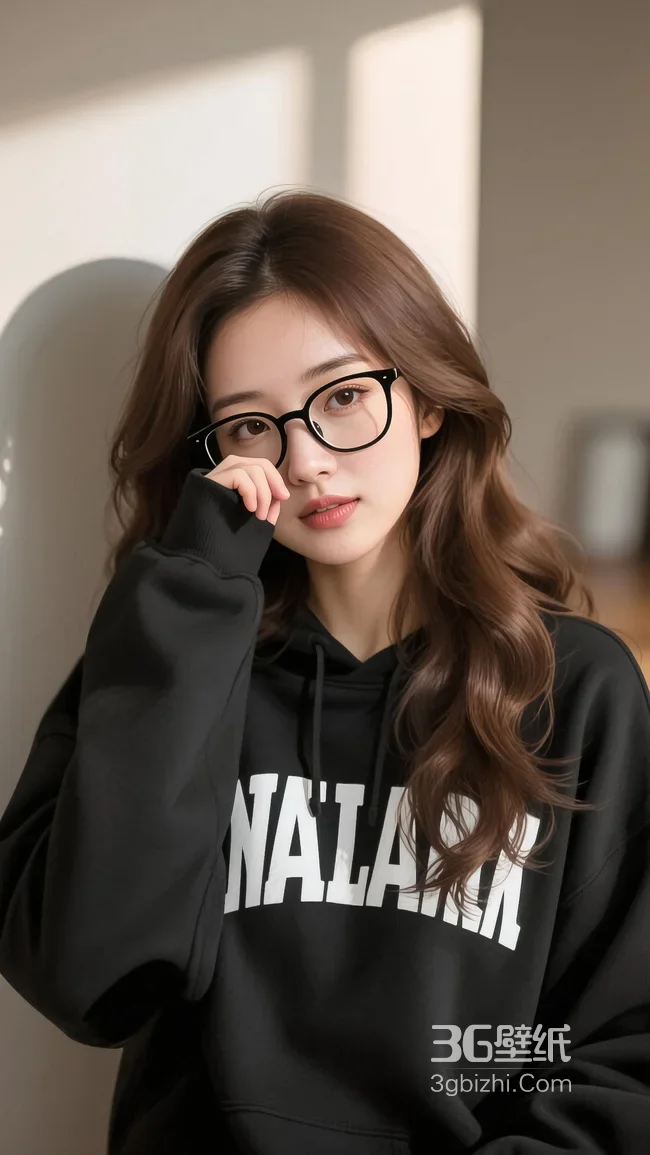 清新唯美长发女生·黑框眼镜黑色连帽衫 温柔氛围感手机壁纸1