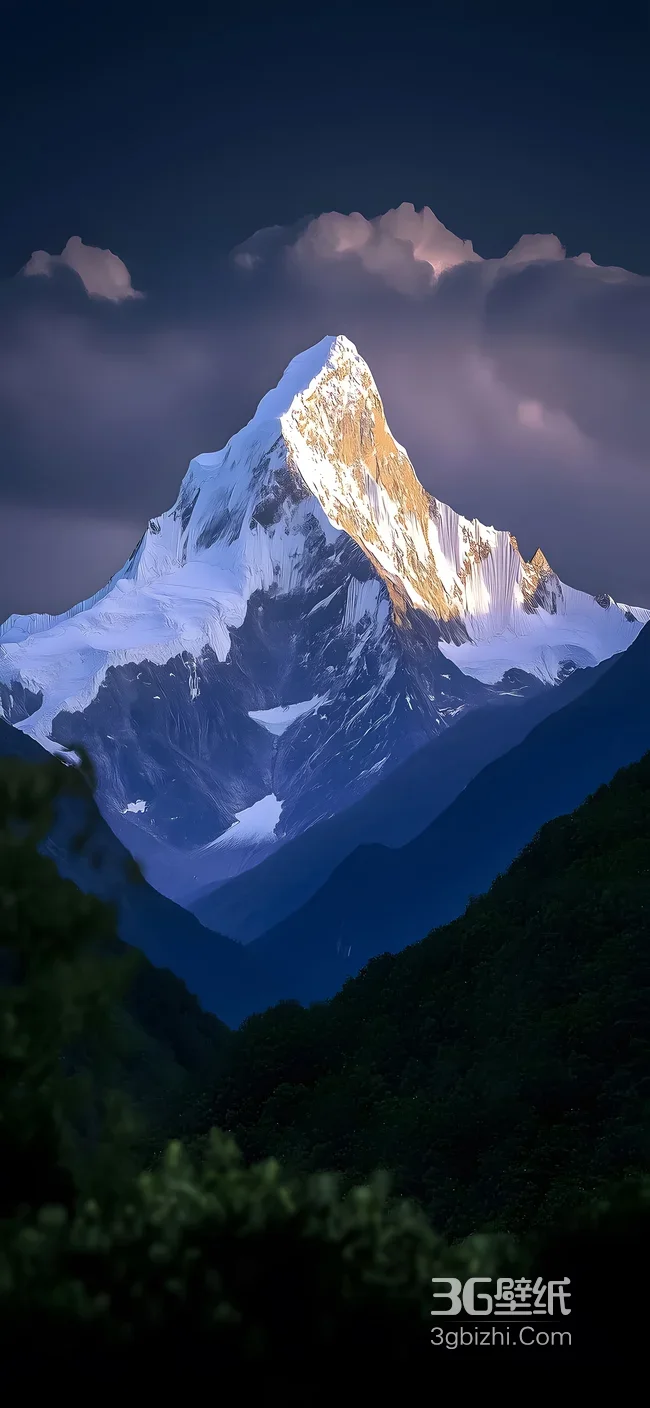 日照金山·雪山峰峦唯美写实风 高质感自然风光壁纸1