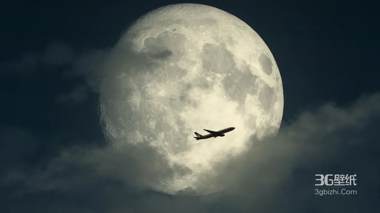 飞机掠满月云海·写实唯美·超现实月夜电脑壁纸1