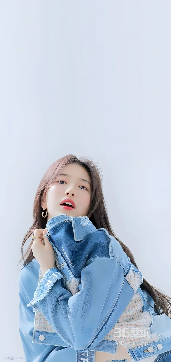 裴秀智·牛仔拼接穿搭 清新唯美风明星写真壁纸1