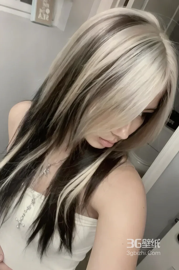 人物长发·蓝白渐变扎染风·时尚染发造型参考图集图片大全1