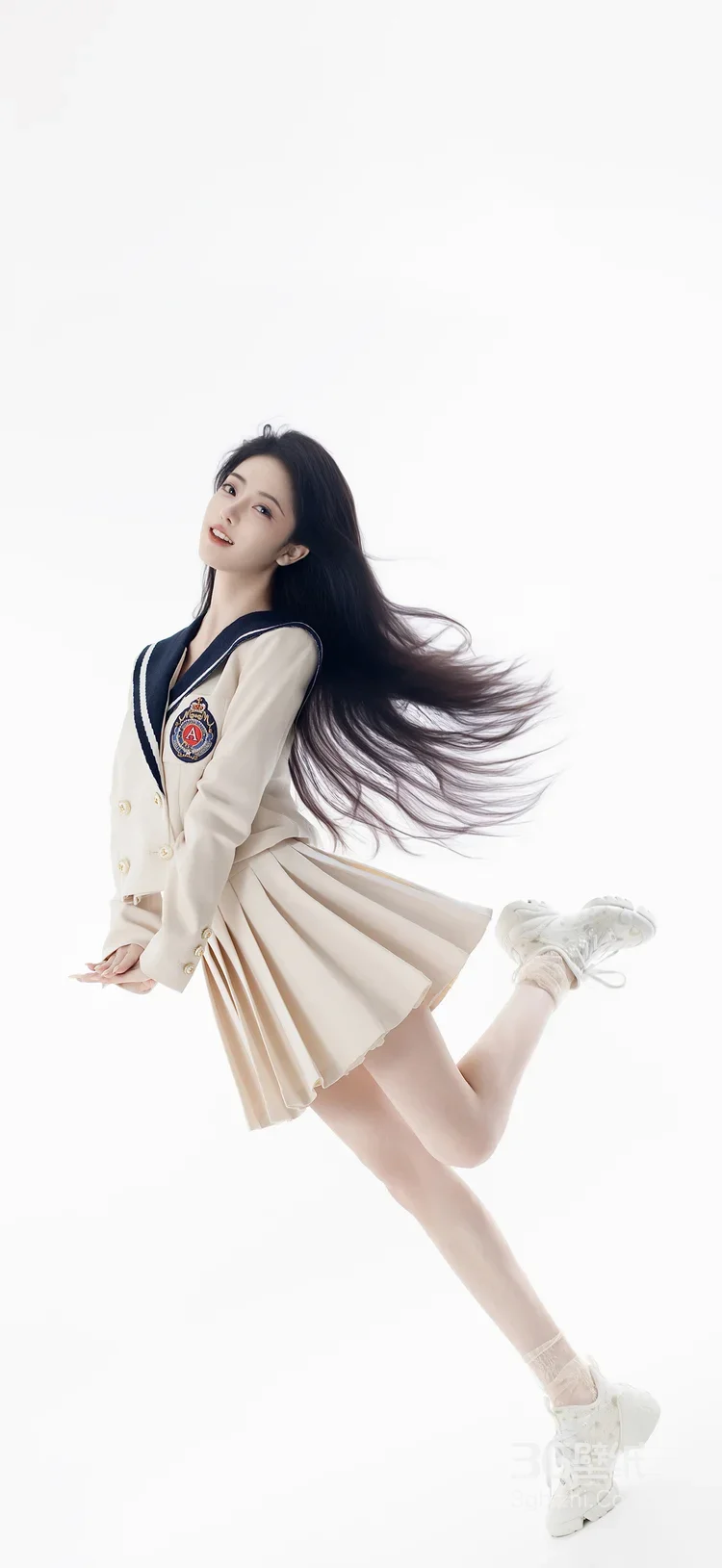 学院风水手服长发女生 日系清新写真女生图片推荐1