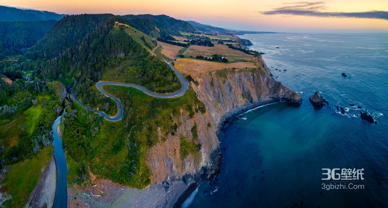 海岸悬崖公路·唯美写实 黄昏山海电脑壁纸1