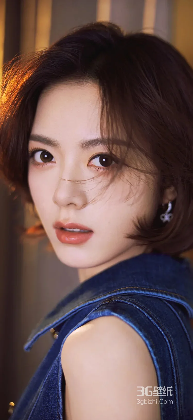 赵今麦·短发牛仔造型 时尚氛围感写真 明星时尚美图8