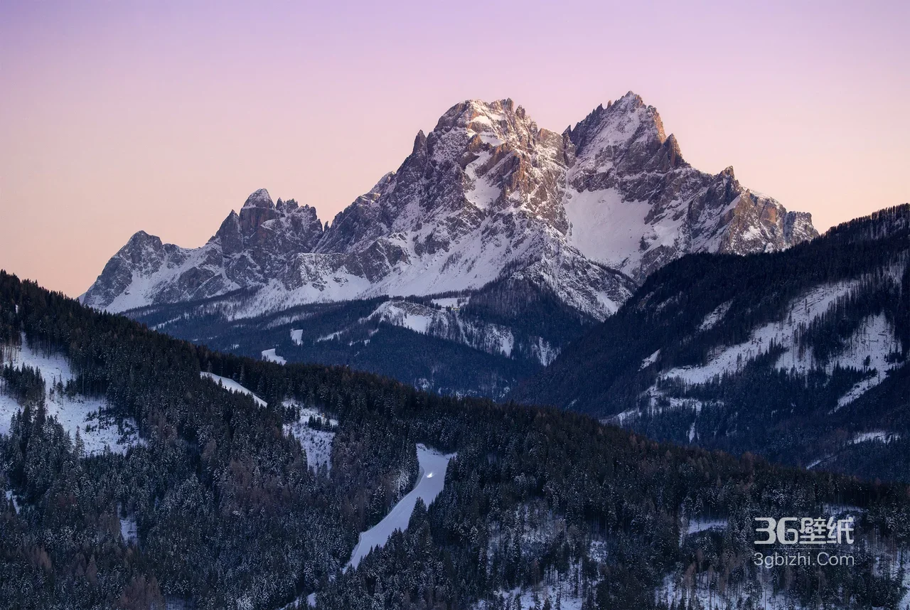 唯美雪山森林暮色风景·冬日自然宽屏电脑壁纸1