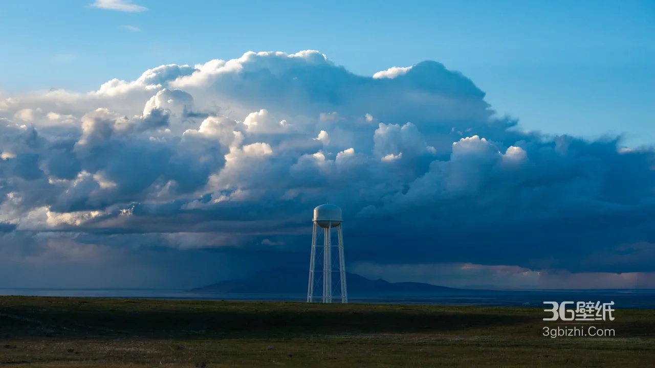 草原水塔·云海山峦 唯美写实自然风景电脑壁纸1