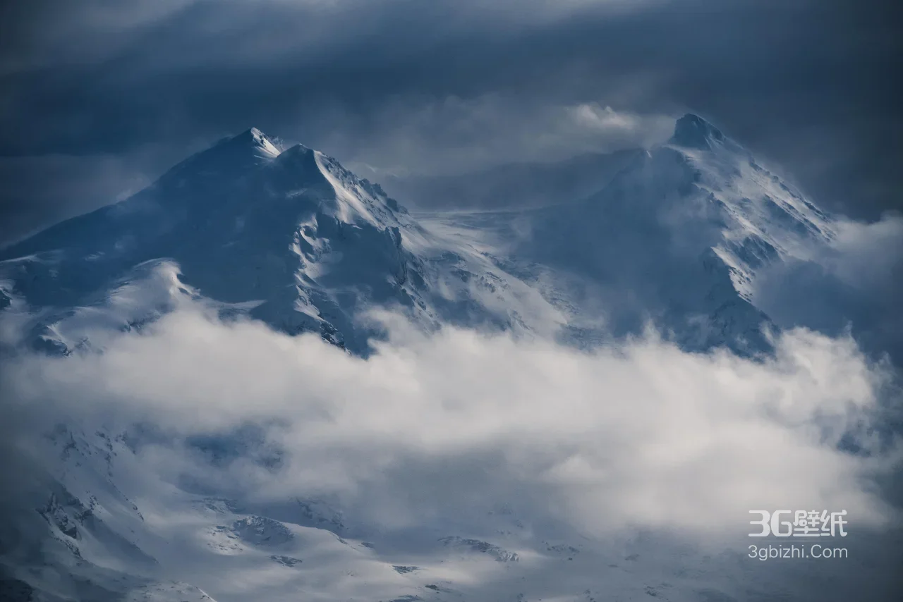 雪山云海·冷峻唯美风 宽屏电脑壁纸推荐1