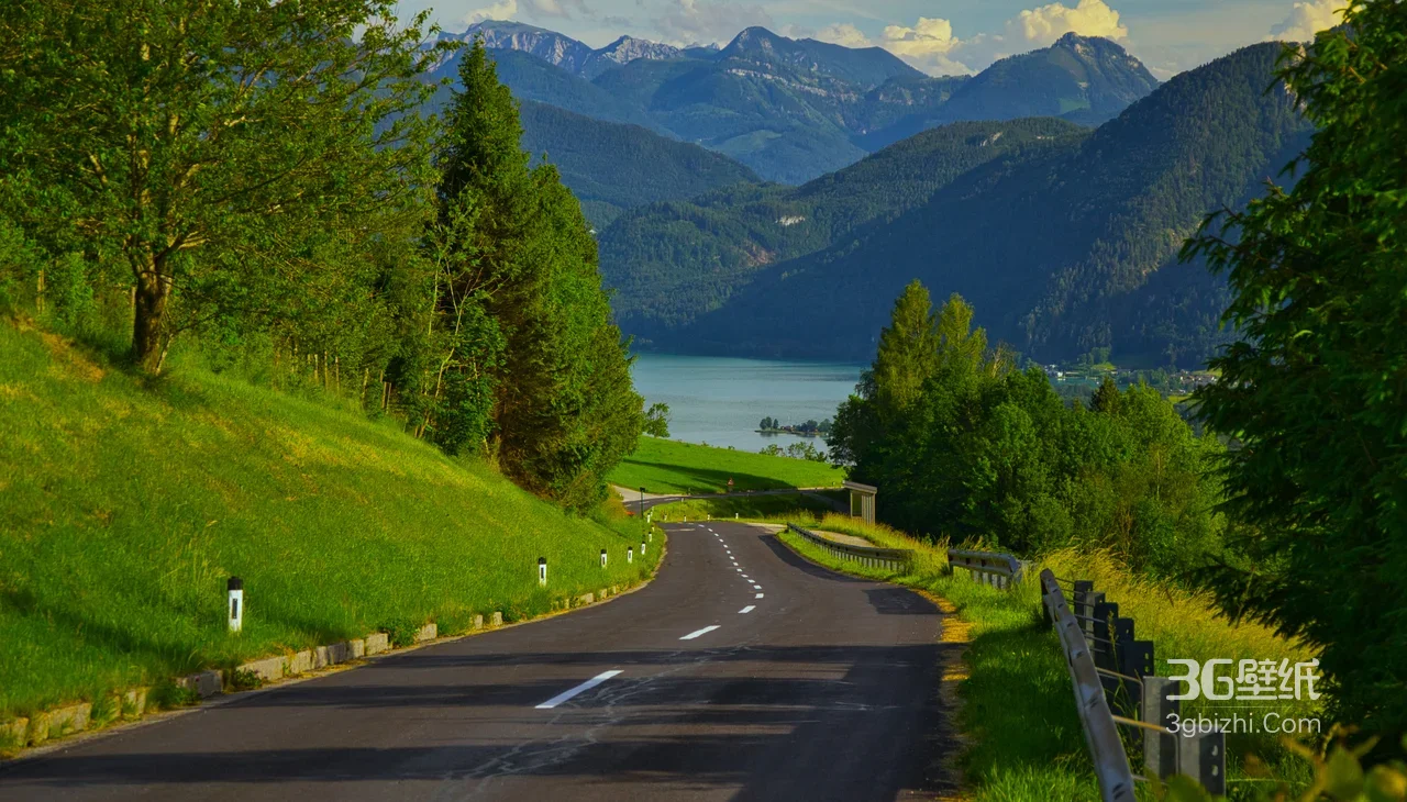 山间公路湖景·唯美写实·自然自驾电脑壁纸1