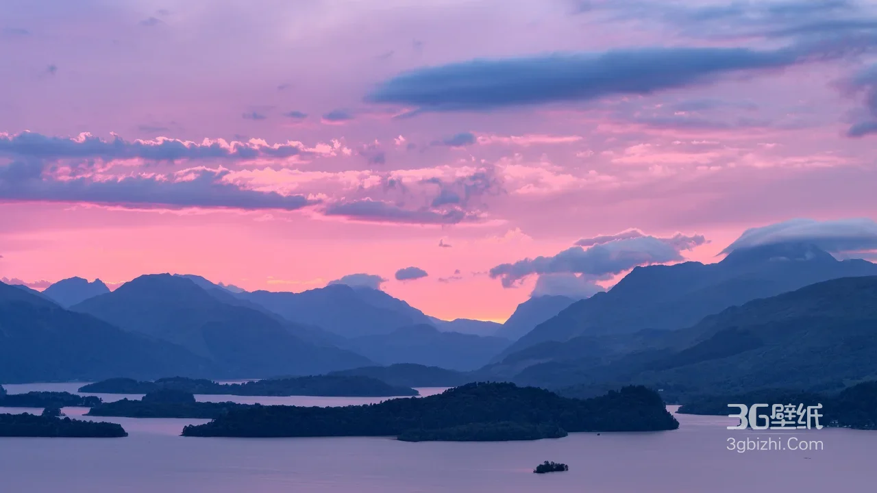 湖岛山峦晚霞景·唯美自然风 高清电脑壁纸1