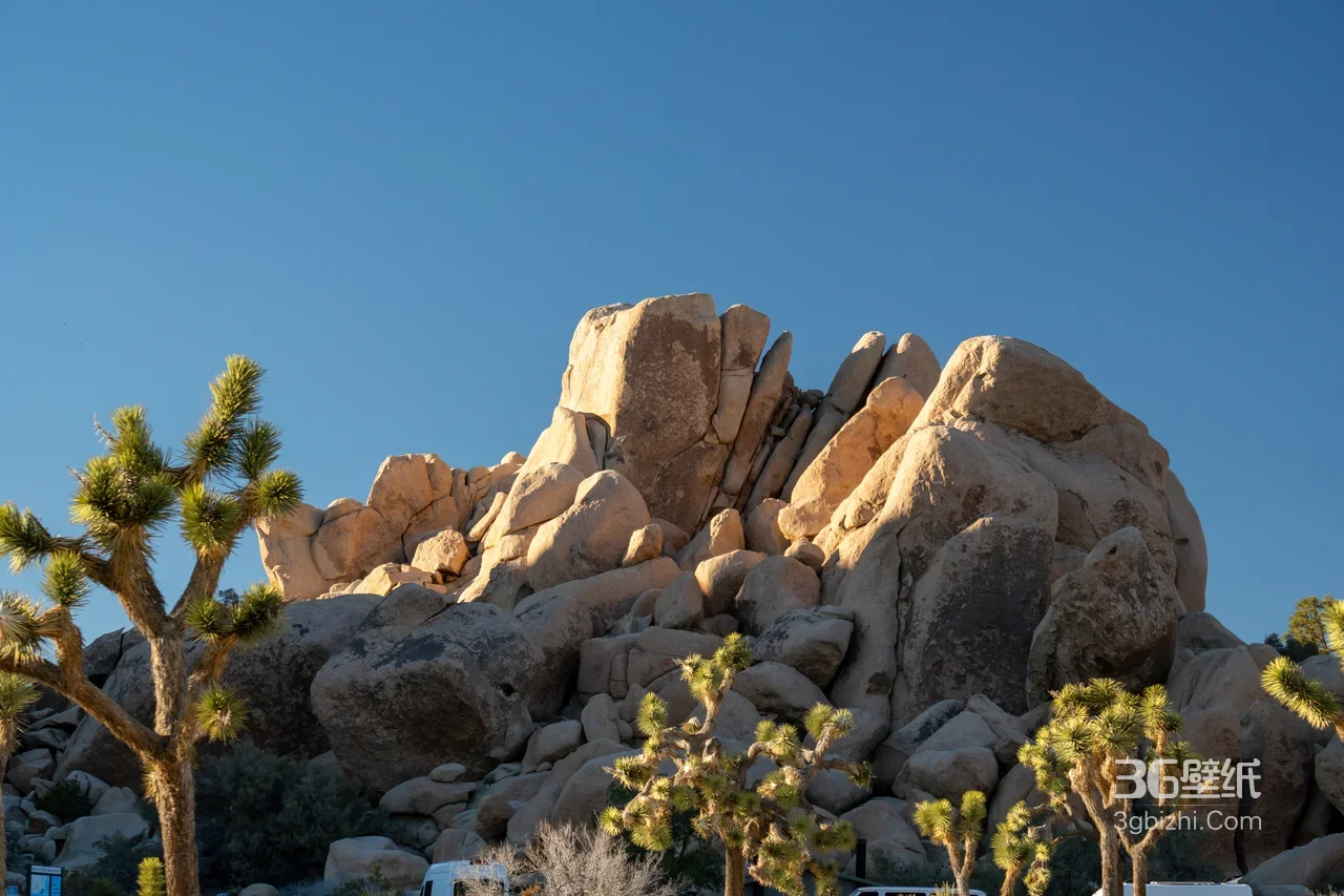 约书亚树巨型石阵·写实自然风电脑壁纸（荒野秘境）1