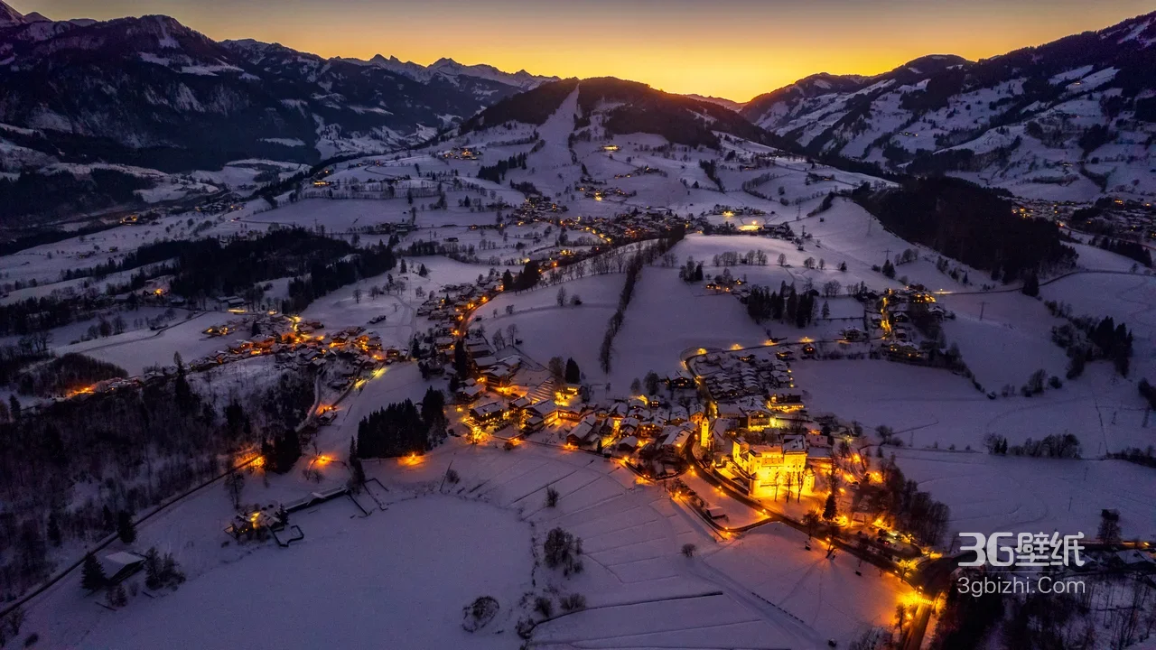 雪山村落黄昏夜景·唯美写实 冬季雪景宽屏电脑壁纸1