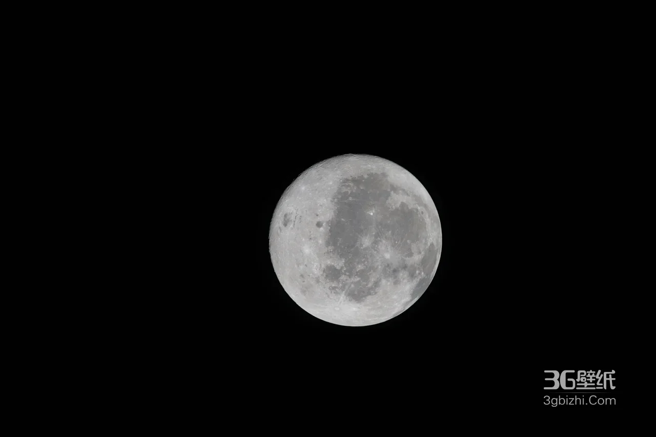 满月·写实风·月面细节 深邃夜空电脑壁纸1