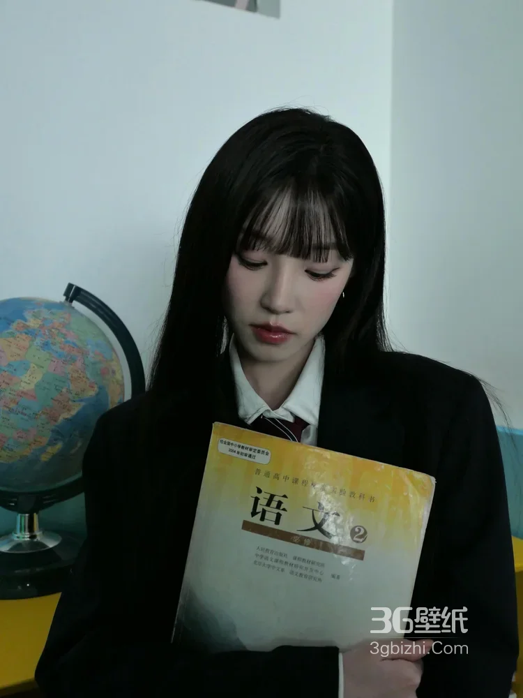 宋雨琦·校服风K歌场景 日系暖光氛围感明星画报1