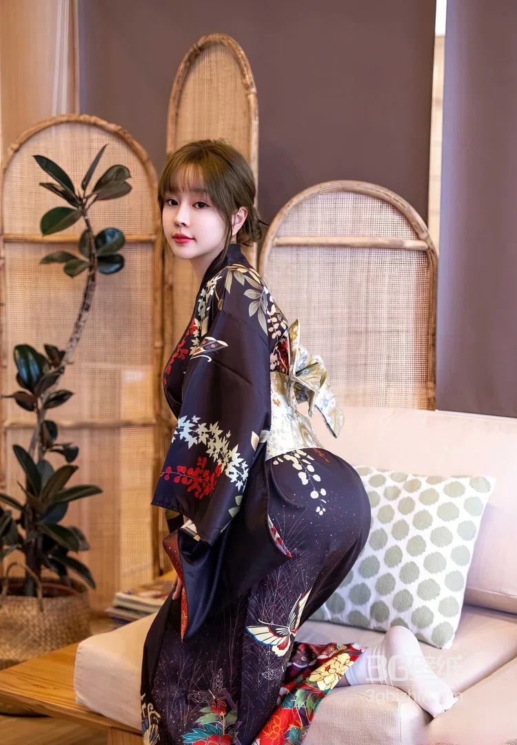 深色和服气质少女室内写真 温婉柔美私房人像2