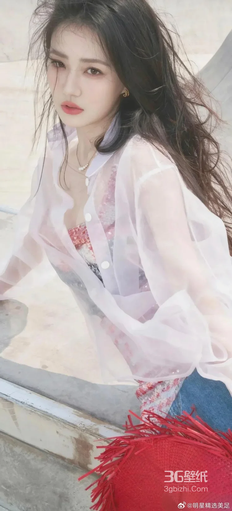 徐璐·海边清新风写真 氛围感女明星街拍大片5