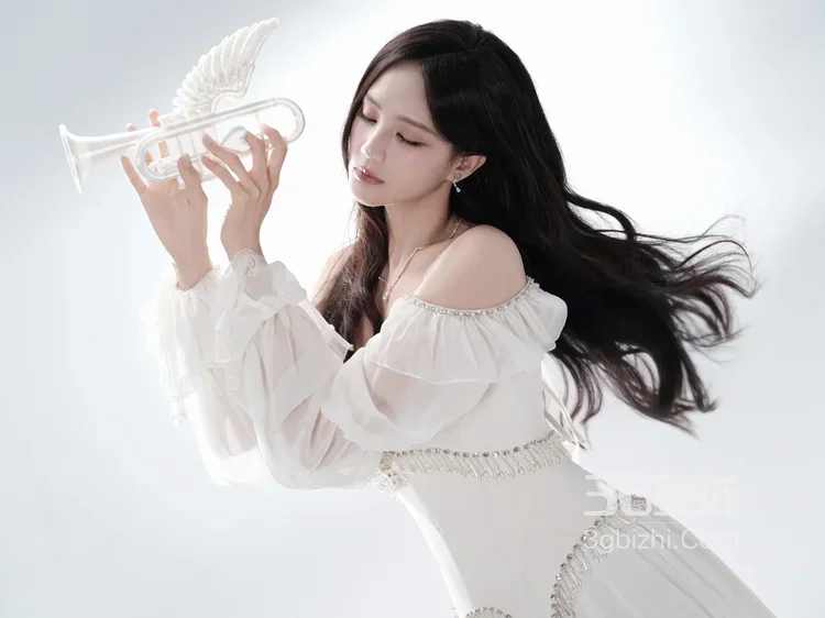 李一桐·透明冰晶配饰清冷氛围感 女星写真大片11