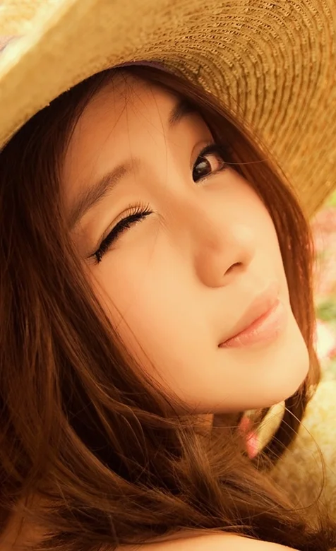 戴着草帽的美女高清手机桌面壁纸 – 高清 桌面壁纸 开放版权素材 免费下载 手机电脑通用背景图