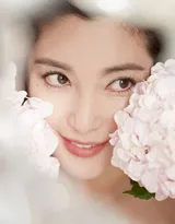 国内女星李冰冰中秋夜晒美照