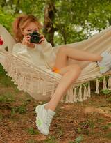 韩国女星泫雅最新田园风写真套图