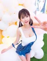性感吊带连体牛仔裤美女小九九丰满身材写真美图