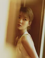 美女乔欣性感连衣裙迷人写真图片