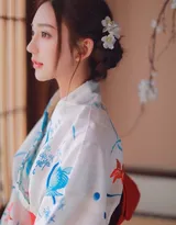 性感长发丰满美胸和服美女优雅私房写真图集