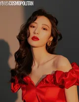 周雨彤大红色的连衣裙魅力写真图片