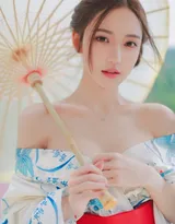 性感长发丰满美胸和服美女优雅私房写真图集