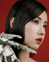 美女陈都灵-帅气黑色风格写真霸气而不失优雅