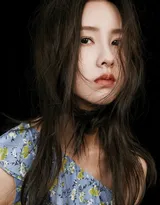 美女陈都灵-帅气黑色风格写真霸气而不失优雅