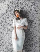 日本女星白石麻衣杂志写真图片，法式刘海造型很甜美