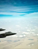 美国新型隐形战机F-22高清图片