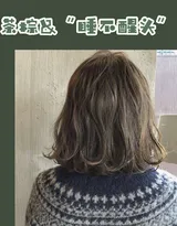 空气卷发型，卷发发型与发色的搭配图片