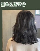 空气卷发型，卷发发型与发色的搭配图片