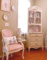 女生粉色风格设计，充满少女气息的房间布置图片