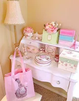 女生粉色风格设计，充满少女气息的房间布置图片