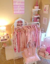 女生粉色风格设计，充满少女气息的房间布置图片