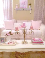 女生粉色风格设计，充满少女气息的房间布置图片
