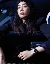 张钧甯《时兴NEArt》杂志写真大片，挑战黑与白时尚又高冷