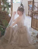 穿婚纱的女孩，齐刘海巨乳美少女唯美婚纱写真摄影图集