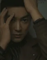 杜江沉稳硬朗杂志写真大片，上演成熟男人的极致魅力