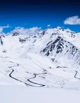 “纵贯天山脊梁的景观大道”天山独库公路唯美景色图片