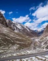 “纵贯天山脊梁的景观大道”天山独库公路唯美景色图片