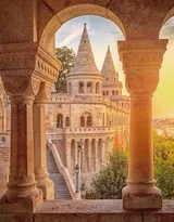 夕阳下的布达佩斯，唯美好看的匈牙利首都布达佩斯图片