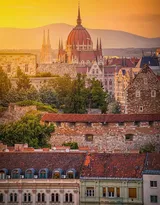 夕阳下的布达佩斯，唯美好看的匈牙利首都布达佩斯图片