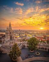 夕阳下的布达佩斯，唯美好看的匈牙利首都布达佩斯图片