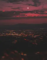 关于黑夜，夜晚的摄影美图，黑夜漫漫，但总值得等待